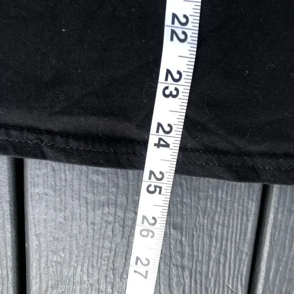 Taylor Swift 1989 World Tour T-Shirt Black Pink Neon Sign Adult Small Crewneck - Picture 7 of 7